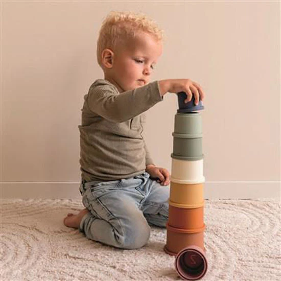 Little Dutch Stacking Cups Vintage 4 Little Dutch Stacking Cups Vintage - Image 2