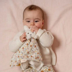 Miffy Giftbox Vintage Little Flowers 10 Miffy Giftbox Vintage Little Flowers -Baby Product 0021425 little dutch vintage flowers giftset 6 1000 1200x1200 ccd44929 a8a2 45e1 a27f af0dc83a5e38