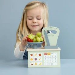 Little Dutch Toy Weighing Scale 7 Little Dutch Toy Weighing Scale -Baby Product 3 b191044f a830 4250 bc4d 466ce58b20ba