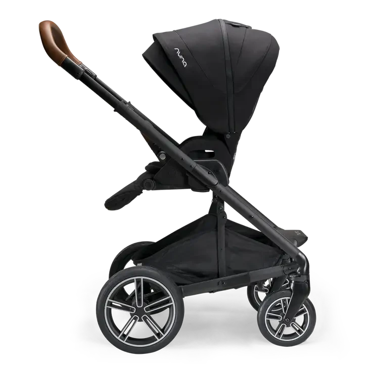 Nuna Mixx™ NextStroller With MagneTech Secure Snap™ Caviar 13 Nuna Mixx™ NextStroller With MagneTech Secure Snap™ Caviar - Image 11