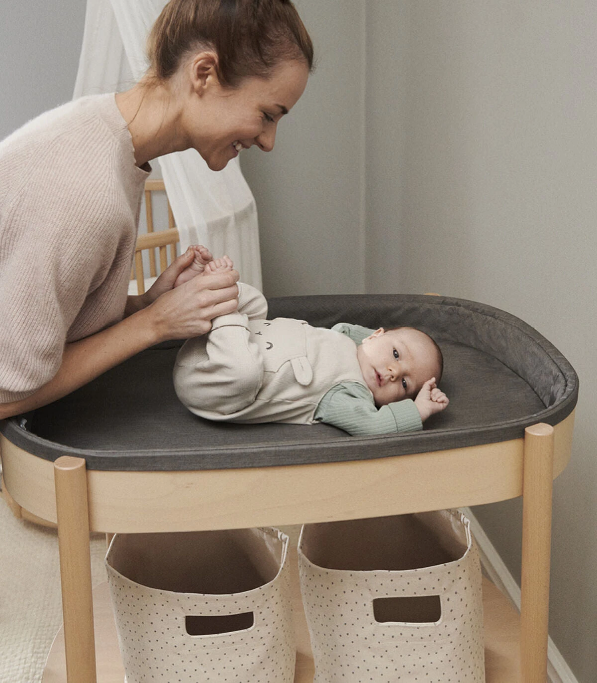 Stokke® Sleepi™ Changing Table Natural 4 Stokke® Sleepi™ Changing Table Natural - Image 2